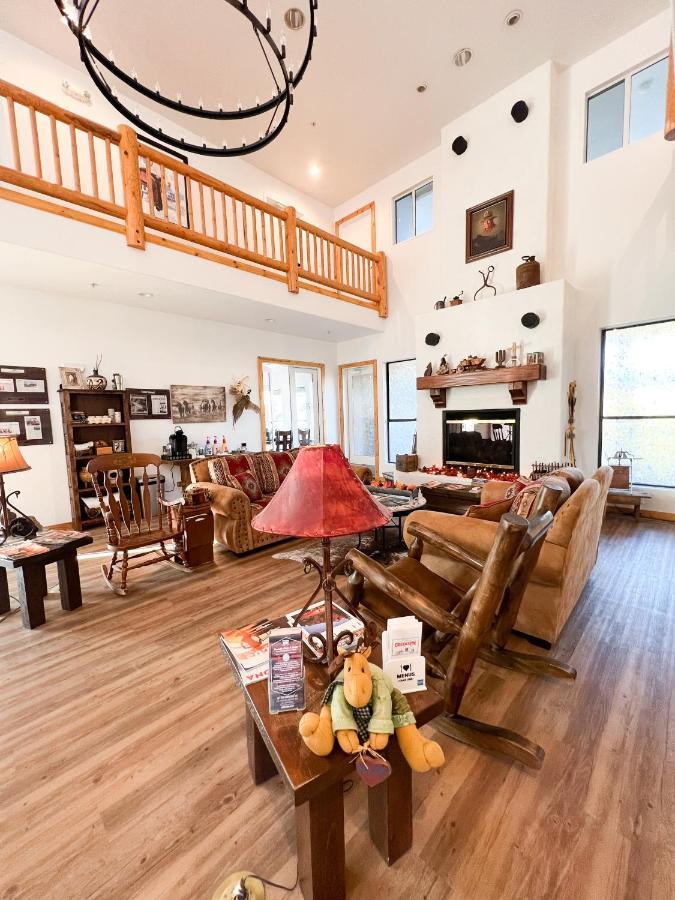 Hotel Creekside And